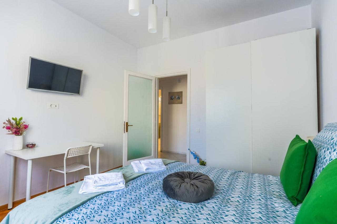 Ultracentral Golden Gatehouse 3 Bdrm Bucureşti Eksteriør bilde