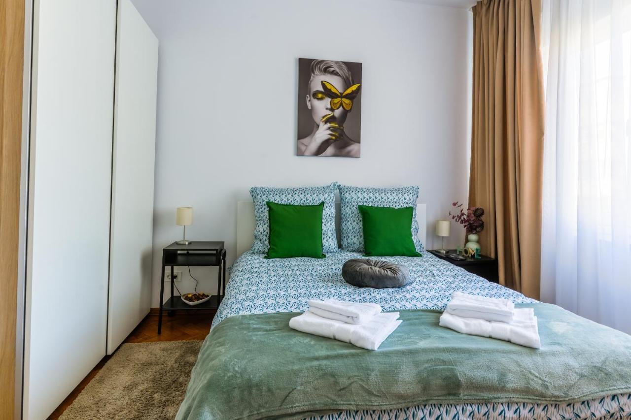 Ultracentral Golden Gatehouse 3 Bdrm Bucureşti Eksteriør bilde
