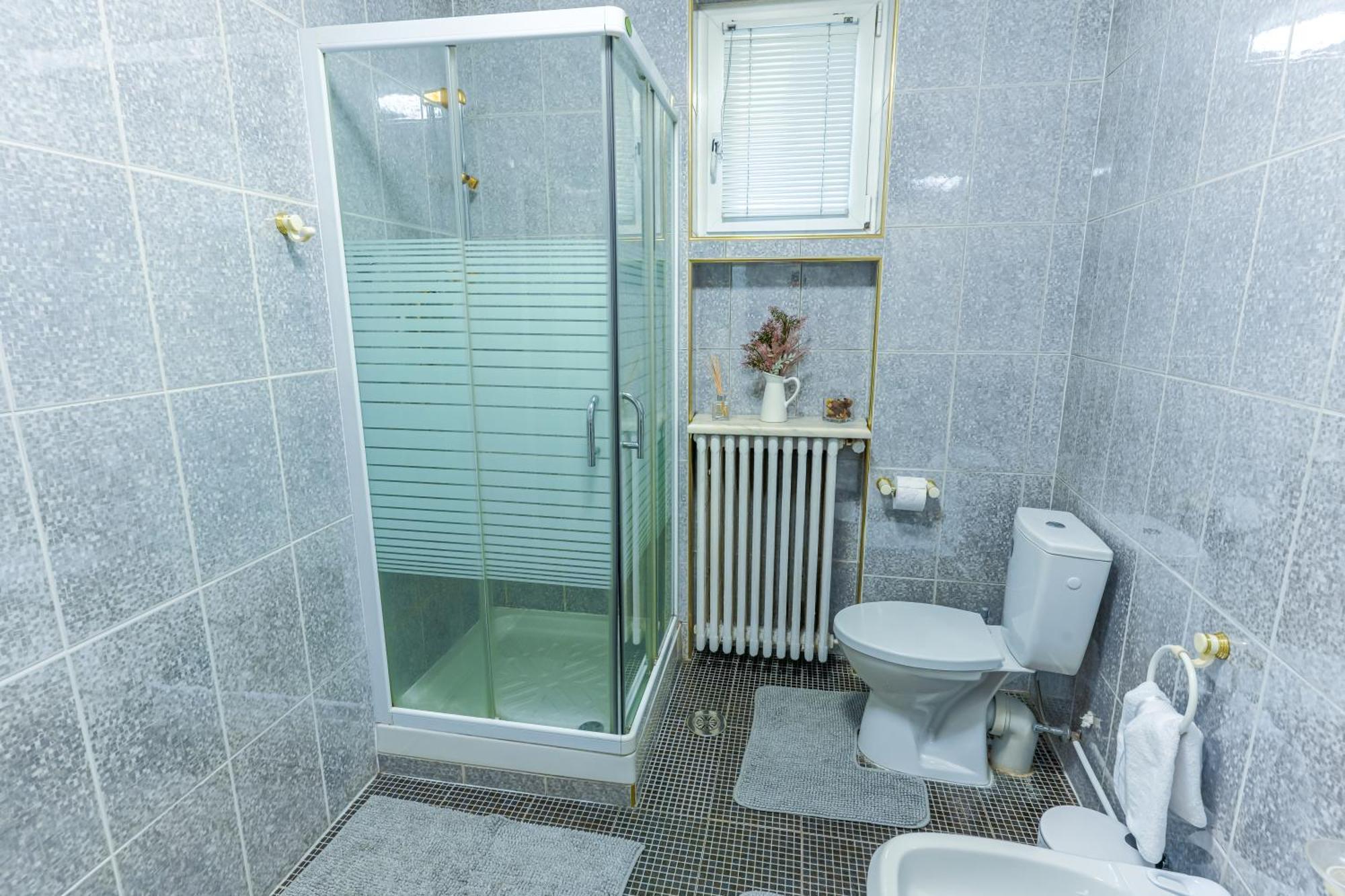 Ultracentral Golden Gatehouse 3 Bdrm Bucureşti Eksteriør bilde